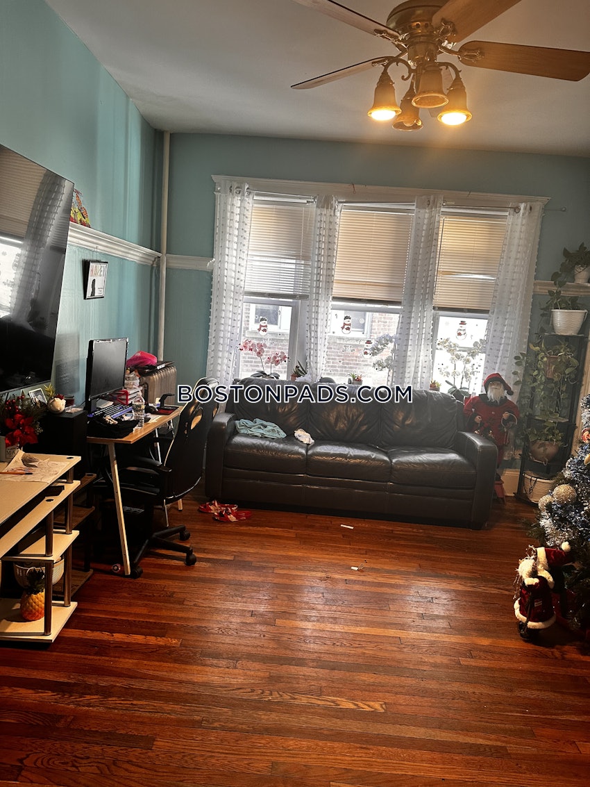 BOSTON - ALLSTON - 4 Beds, 2 Baths - Image 4