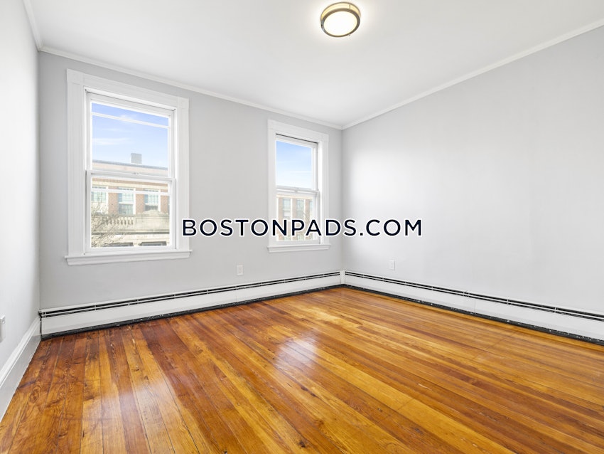 BOSTON - EAST BOSTON - JEFFRIES POINT - 4 Beds, 1 Bath - Image 3