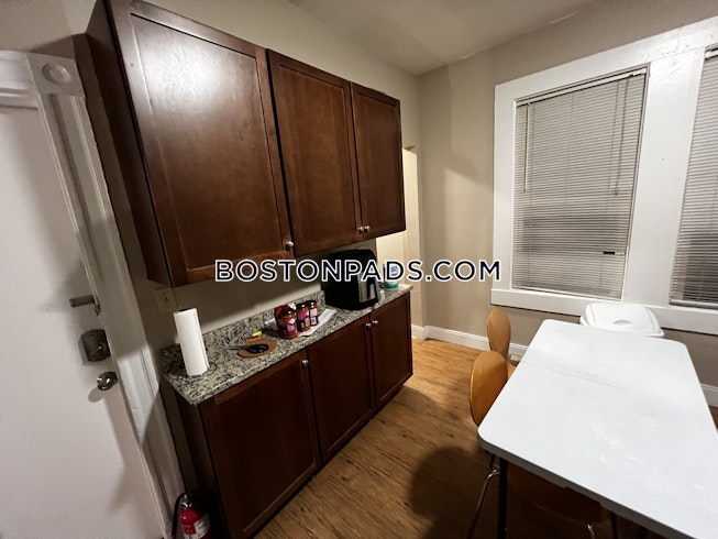 Boston - $6,000+ /mo