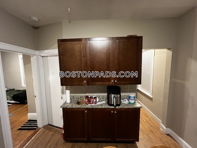 Boston - $6,000+ /mo