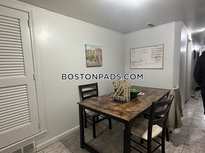 Boston - $5,800+ /month