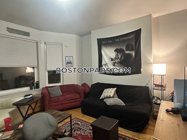 Boston - $4,500+ /mo