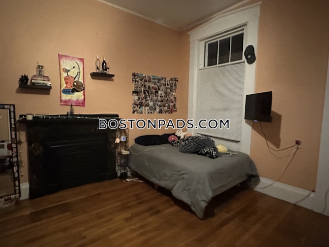 Roxbury Crossing - $9,300+ /mo