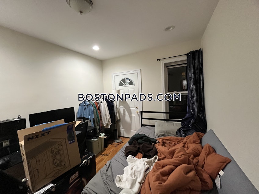 Boston - $6,100+ /month