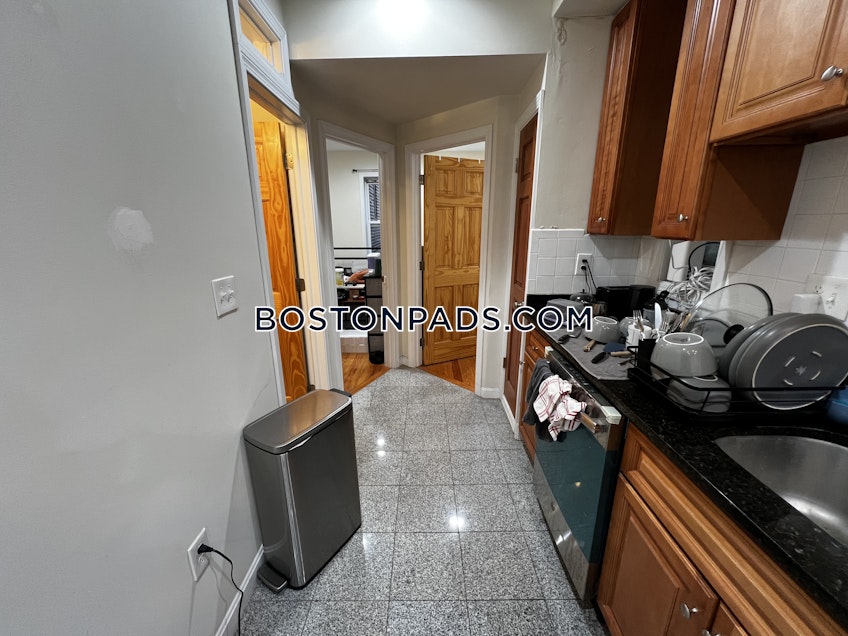 Boston - $6,100+ /month
