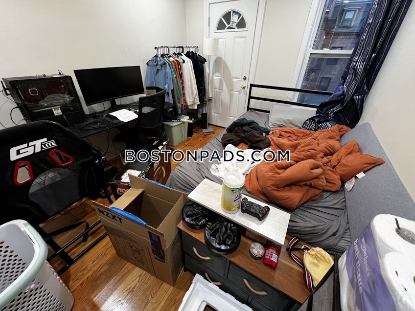 Boston - $6,100+ /month