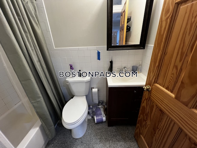 Boston - $6,100+ /mo