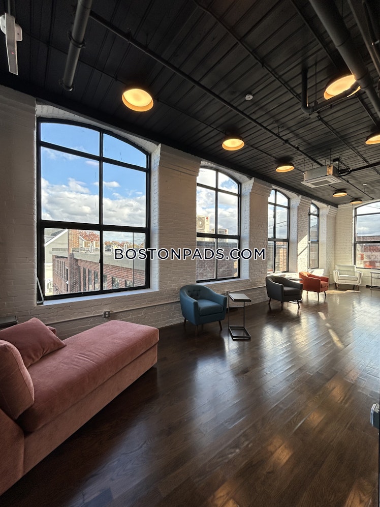 Union St., Attleboro