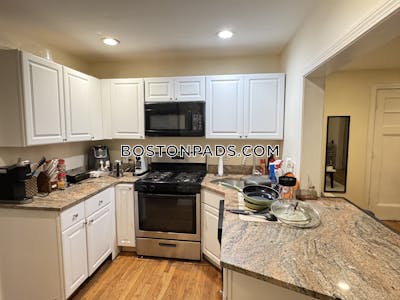 Brookline 4 Bed, 2 Bath Unit  Boston University - $6,700 No Fee