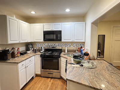 Brookline 4 Bed, 2 Bath Unit  Boston University - $6,700 No Fee