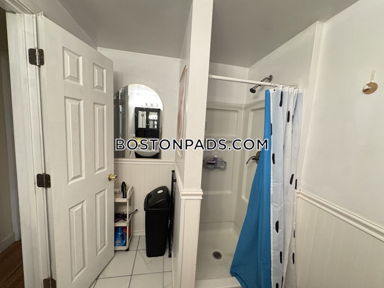 Egmont St., Brookline