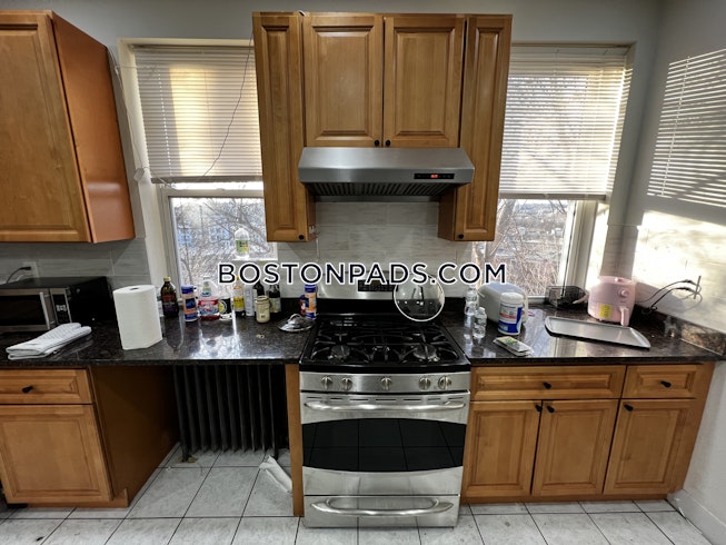 Boston - $6,600+ /mo