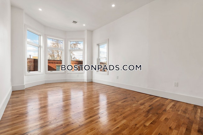 Boston - $6,900+ /mo
