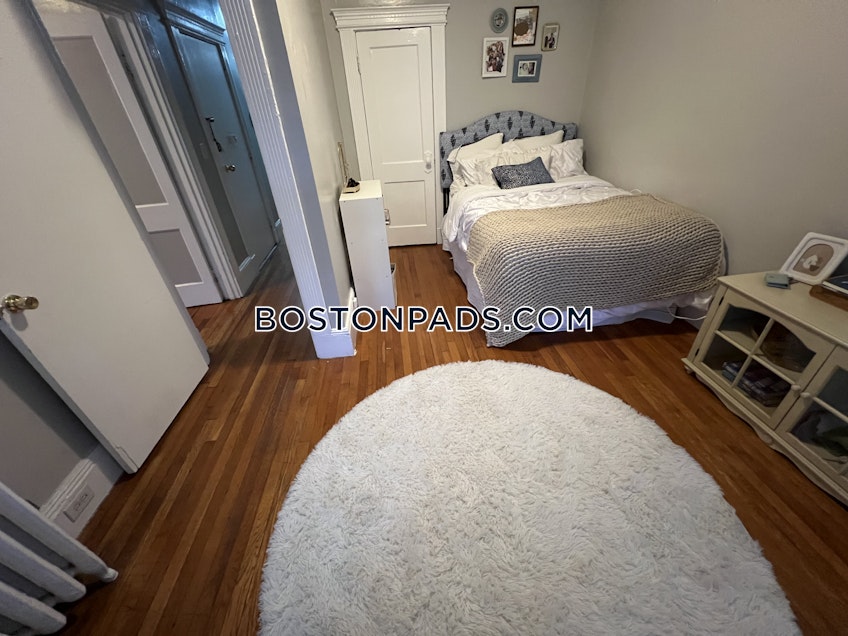 Boston - $5,050+ /month