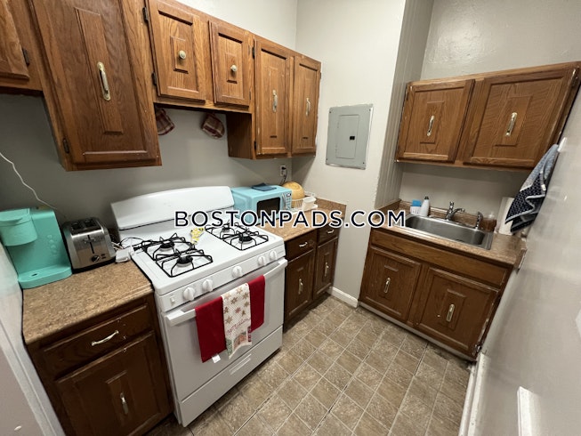 Boston - $5,050+ /mo