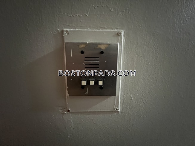 Boston - $5,050+ /mo