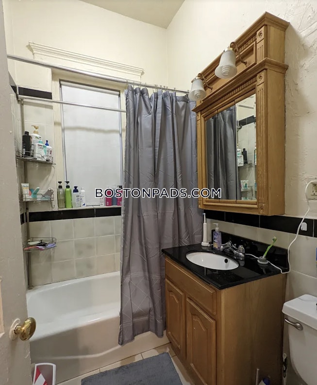 Boston - $4,900+ /mo