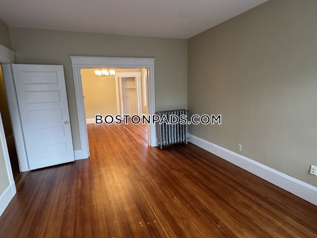 Brookline - $2,700+ /mo