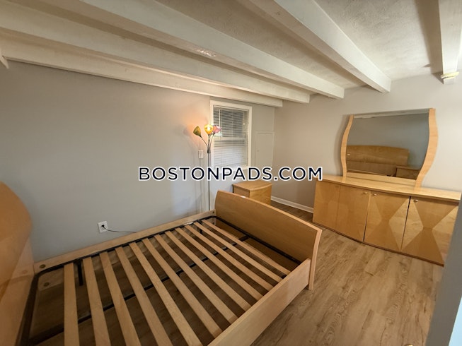 Boston - $2,975+ /mo