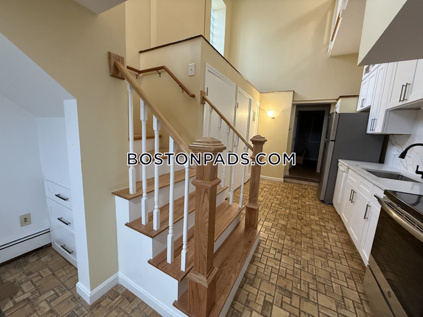 Boston - $2,975+ /month