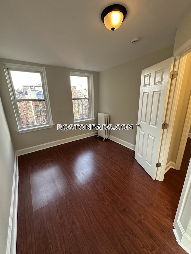 Boston - $3,380+ /mo