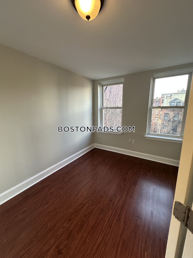 Boston - $3,380+ /mo