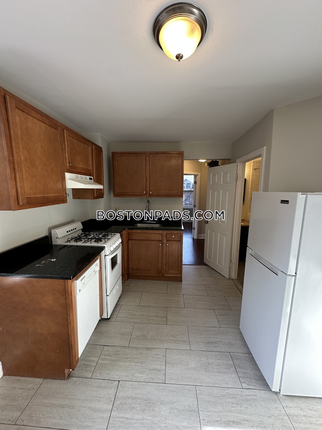 Boston - $3,380+ /mo