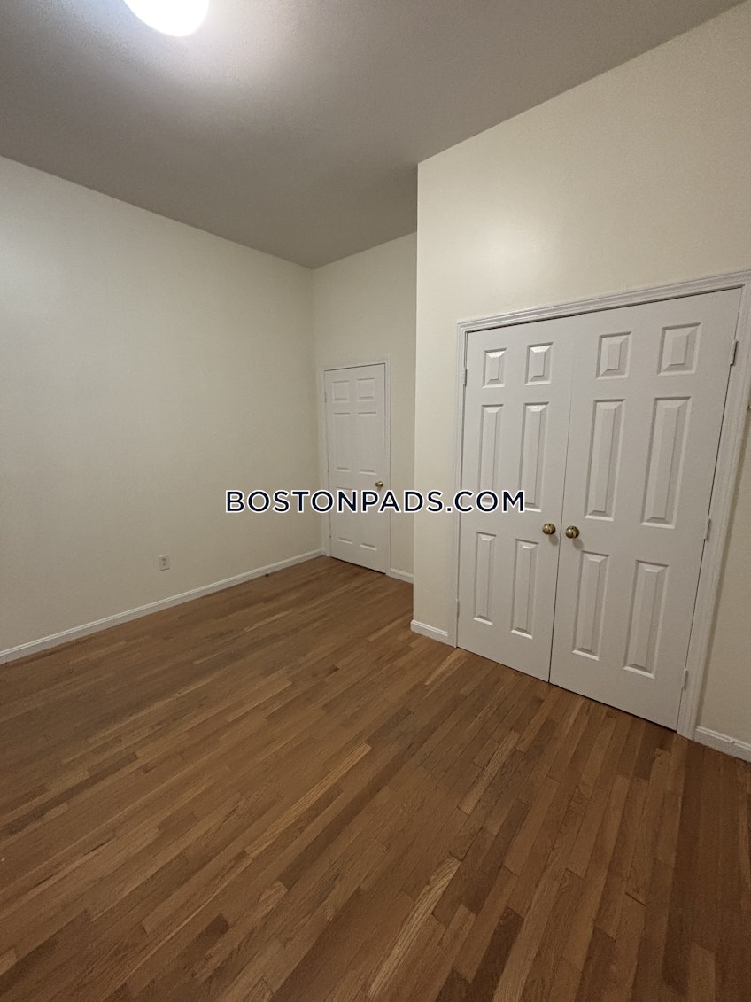Boston - $4,400+ /month