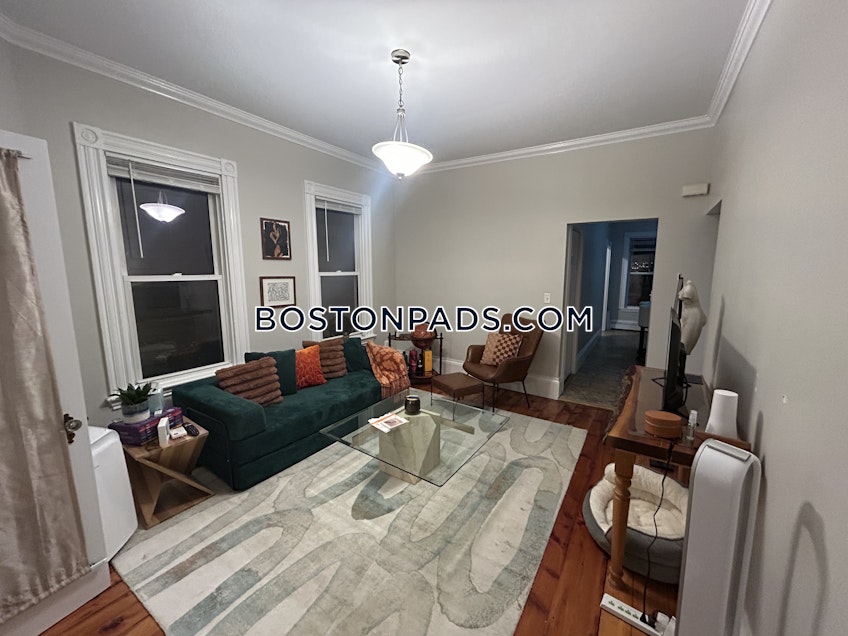 Boston - $2,600+ /month