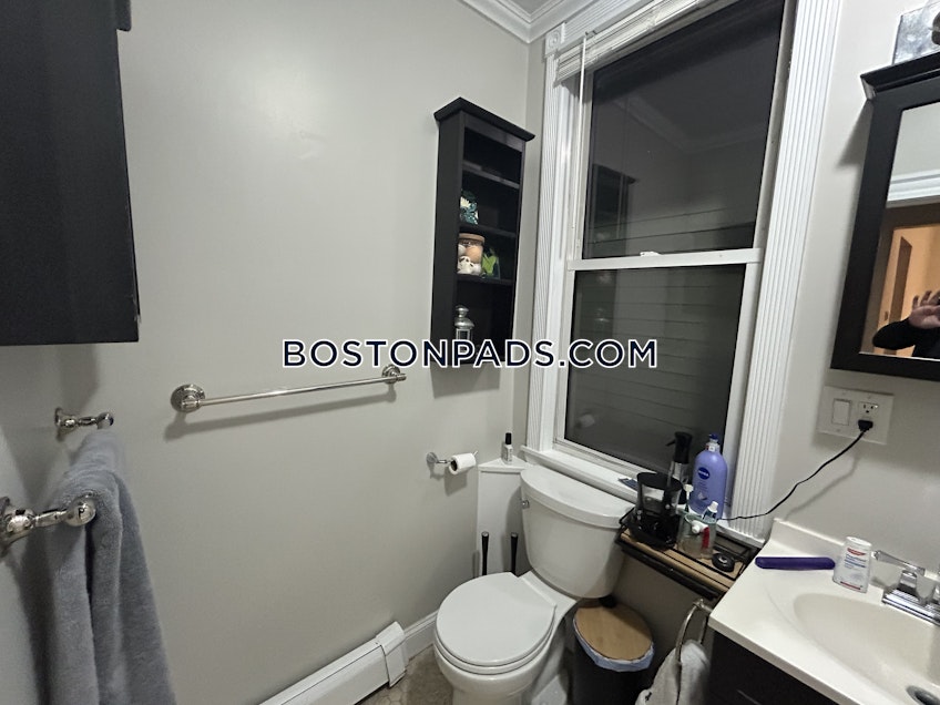 Boston - $2,600+ /month