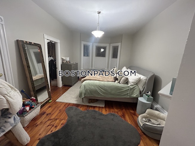 Boston - $2,600+ /mo