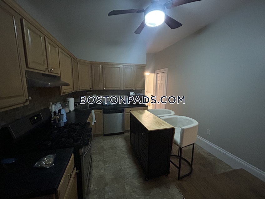 Boston - $2,600+ /month