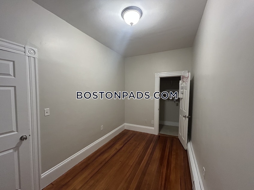 Boston - $2,600+ /month