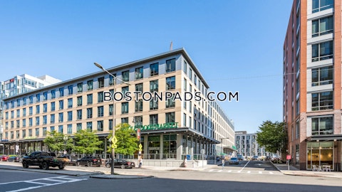 Traveler St. Boston photo 11