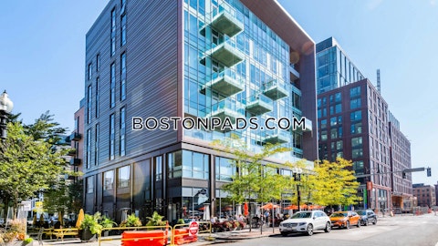 Traveler St. Boston photo 10