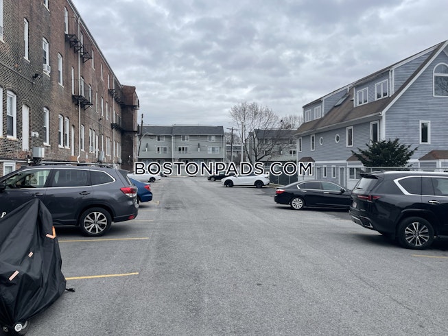 Boston - $2,000+ /mo