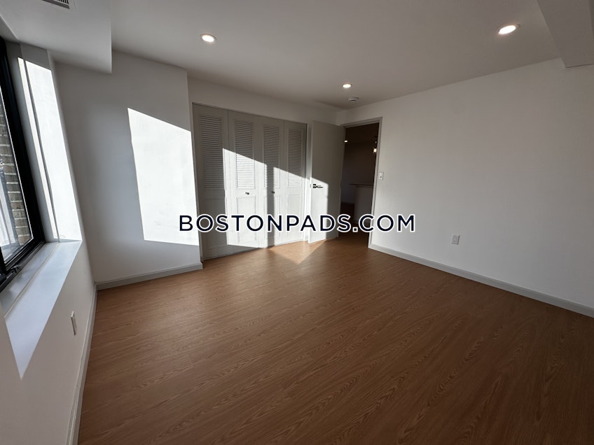 Brookline - $4,800+ /month