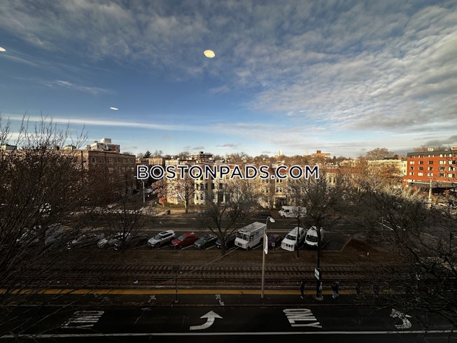 Brookline - $4,800+ /mo