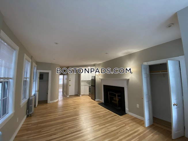Boston - $4,000+ /mo