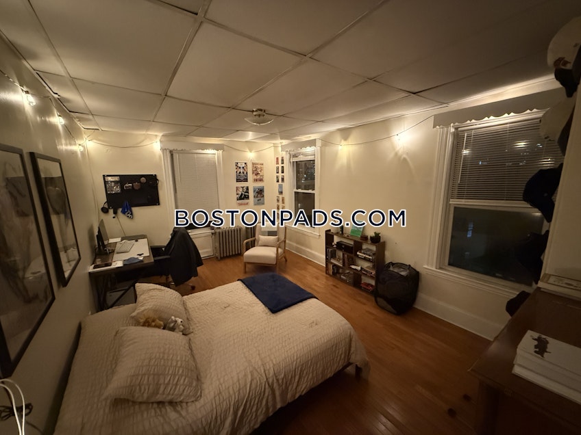 Boston - $10,200+ /month
