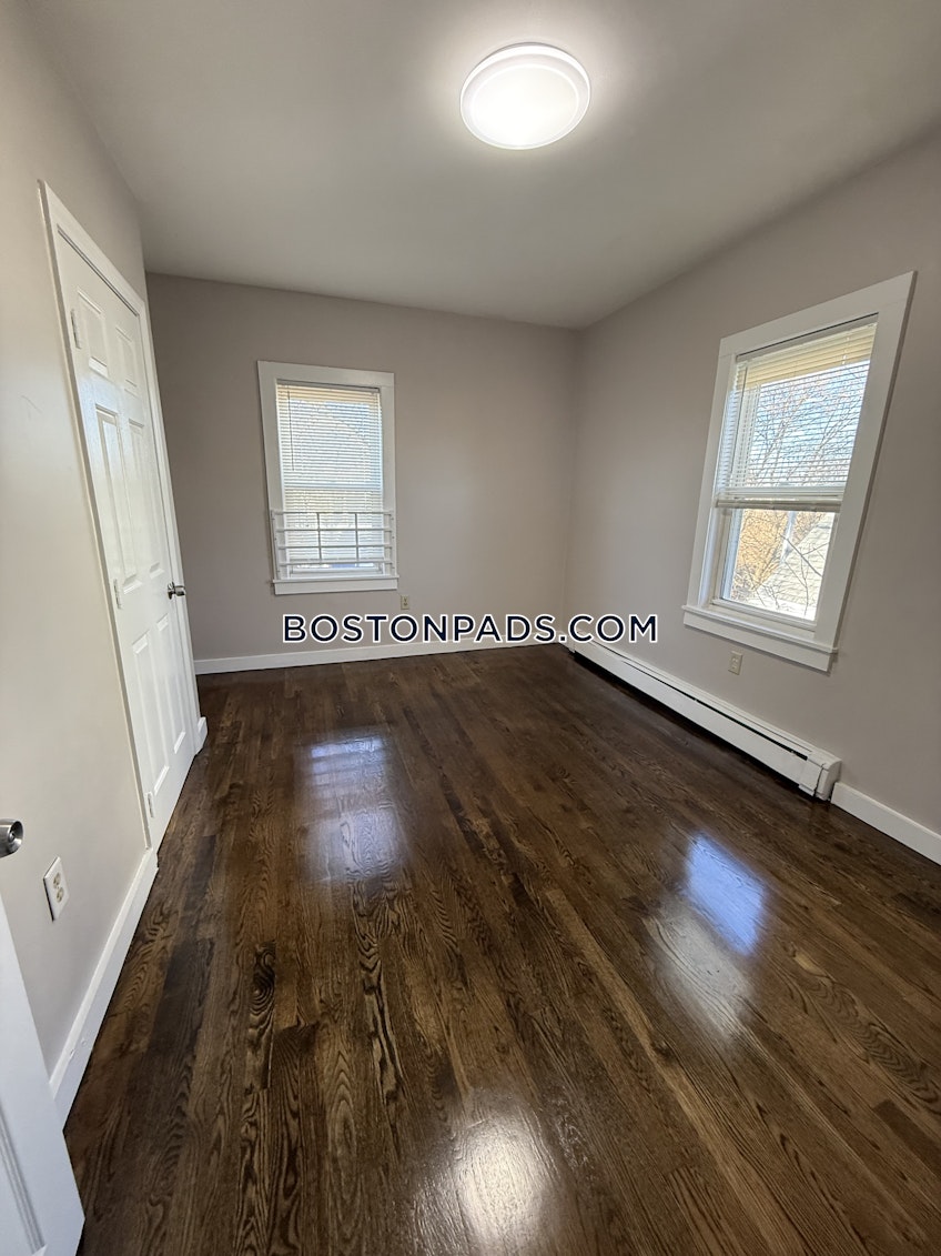 Boston - $2,600+ /month