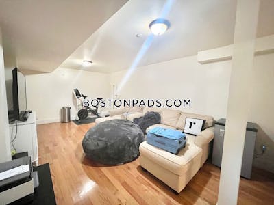 Mission Hill 5 Beds 2 Baths Boston - $7,750 No Fee