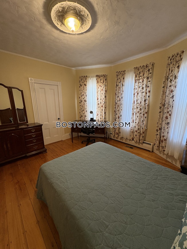 Boston - $7,400+ /mo