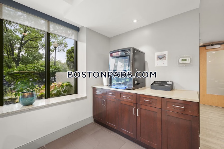 Boston - $2,837+ /month