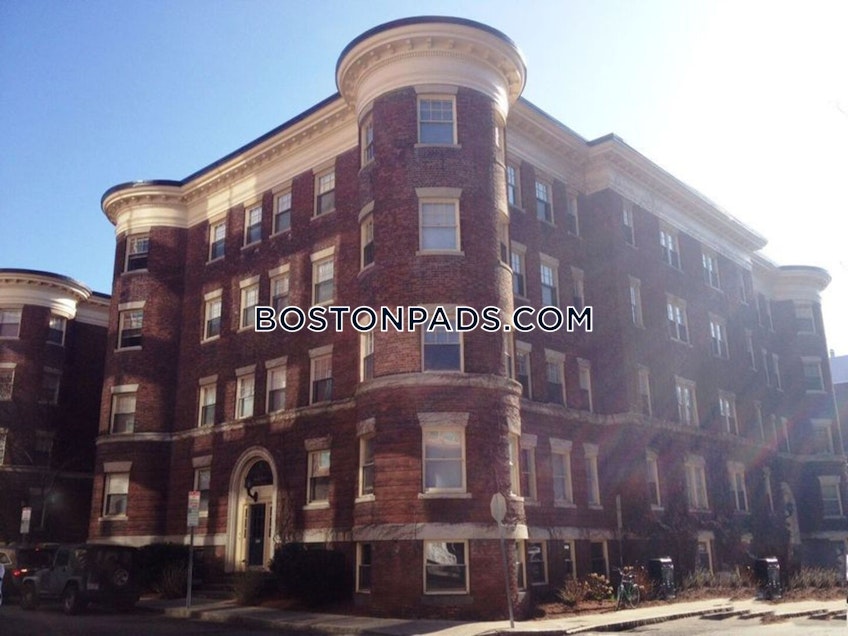 Cambridge - $3,200+ /month