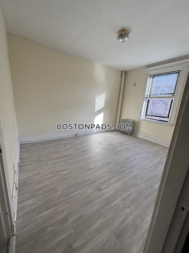 Boston - $2,500+ /mo