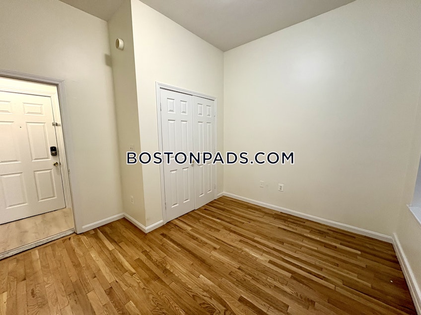 Boston - $3,700+ /month