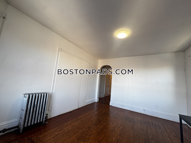 Boston - $4,200+ /mo