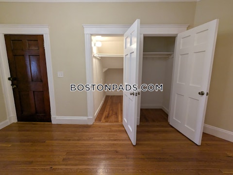 Saint Paul St. Brookline photo 8