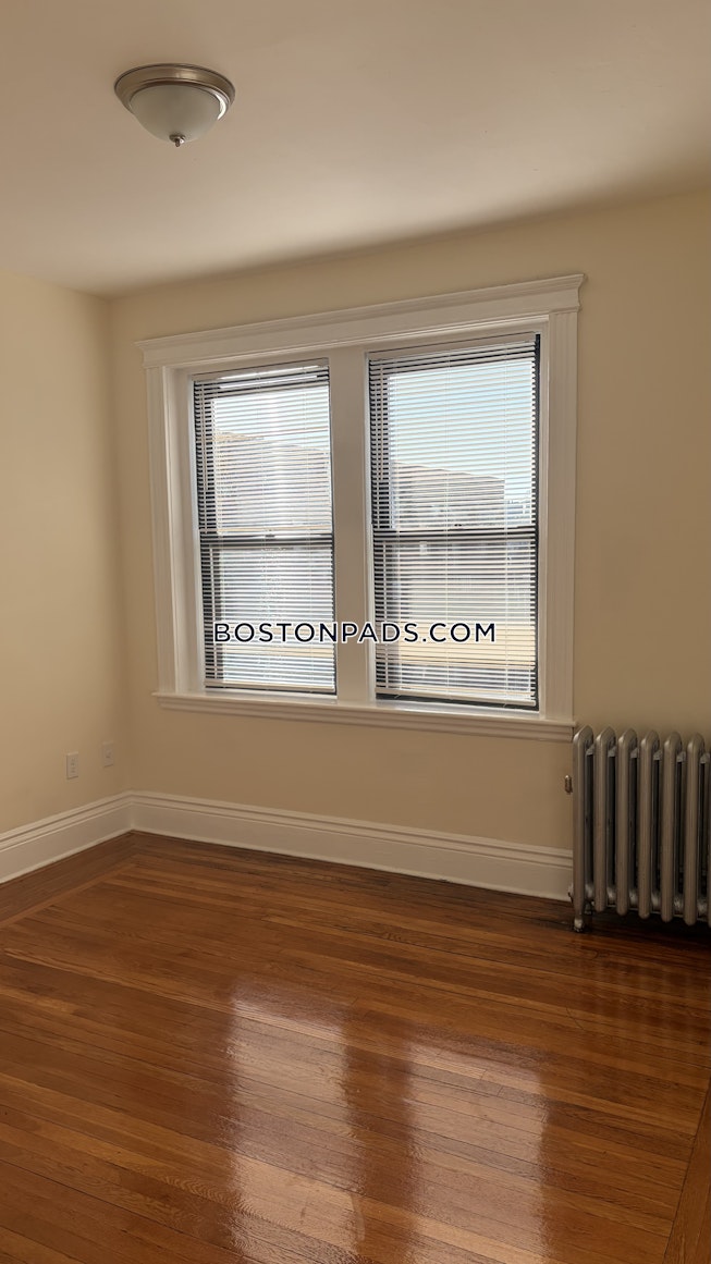 Boston - $2,500+ /mo